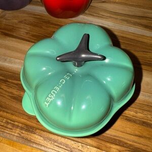 Le Creuset Turquoise Pepper Casserole Dish